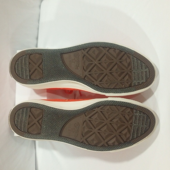 Converse Bright Orange Low-Top Sneakers Size 6 Men's, Size 8 Women Size 8. - Picture 5 of 7